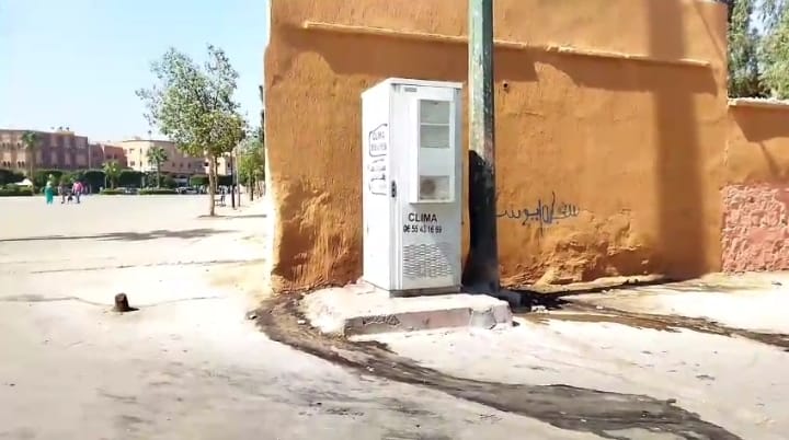 IMG-20250924-WA0064 العاصمة "سيدي يوسف بن علي" حالة تلوث وغياب النظافة تهدد محيط مؤسسة مولاي علي الشريف الابتدائية
