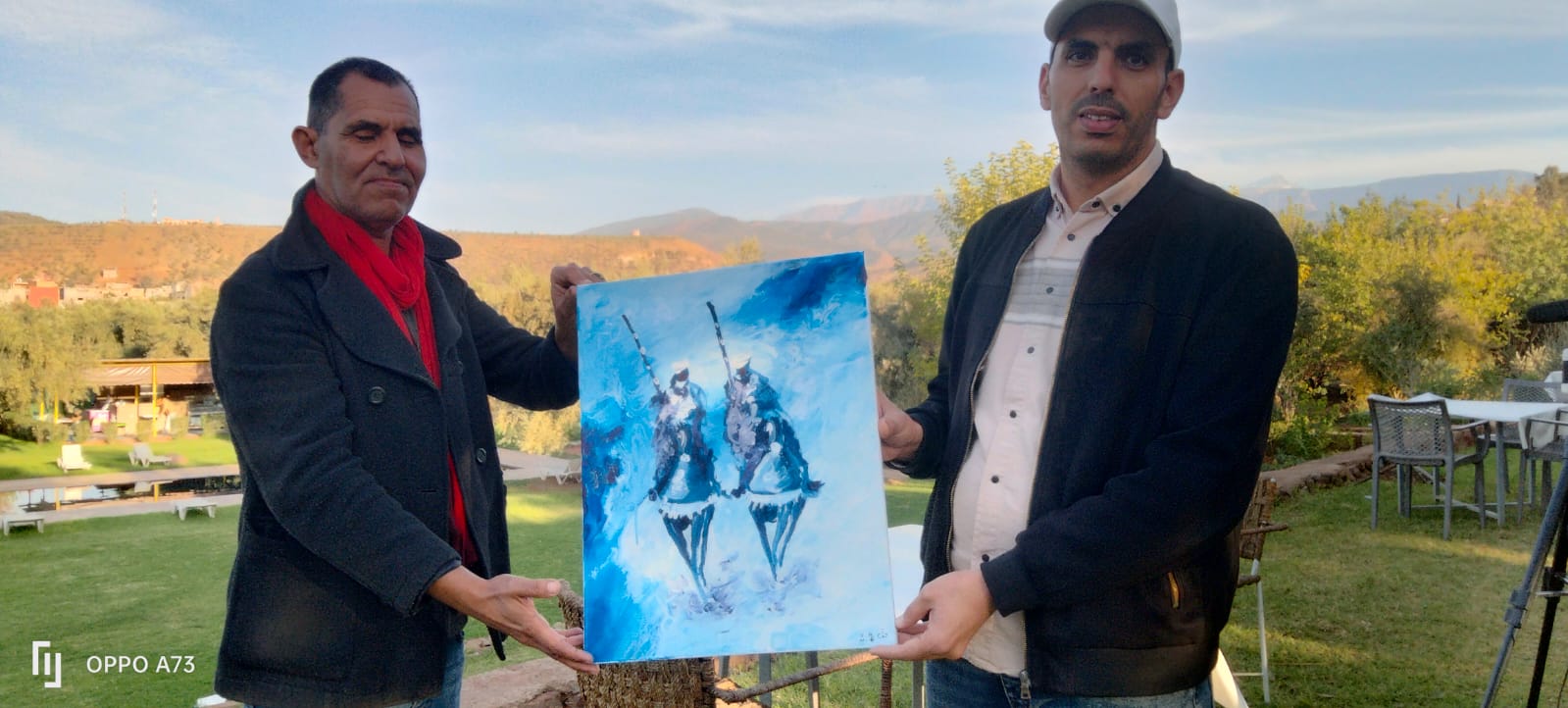 IMG-20251121-WA0304 فنانون مغاربة ونقاد الفن يلتقون بمراكش في دورة أولى ناجحة لملتقى "ألوان البيئة الاجتماعية"