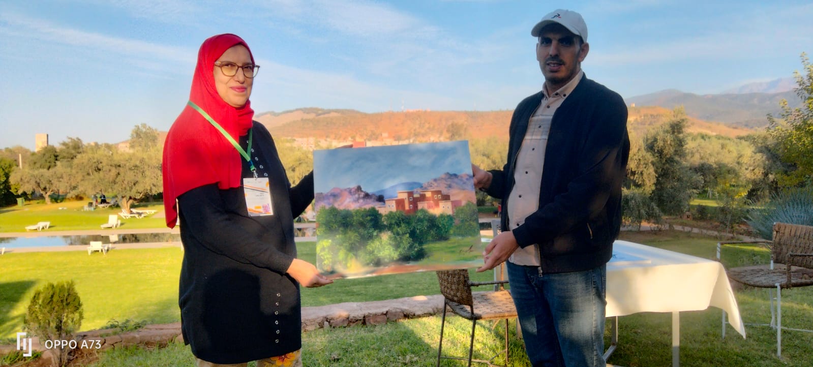 IMG-20251121-WA0306 فنانون مغاربة ونقاد الفن يلتقون بمراكش في دورة أولى ناجحة لملتقى "ألوان البيئة الاجتماعية"