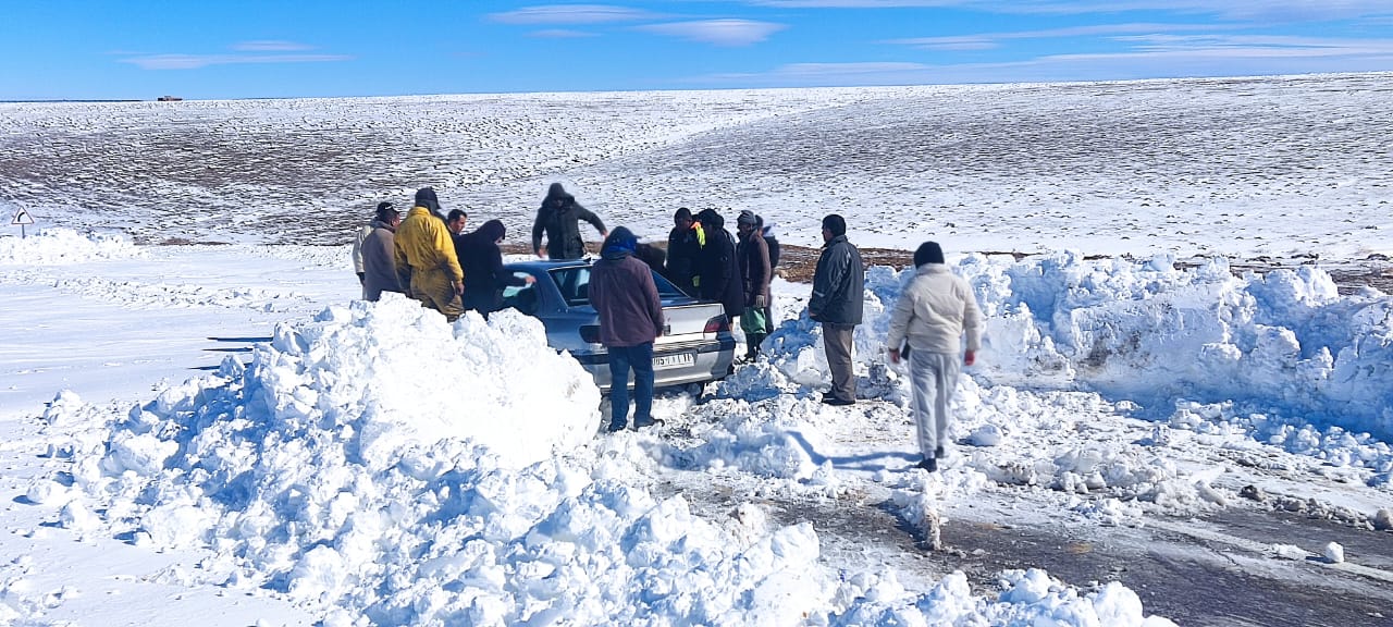 IMG-20260125-WA0007-1 متابعة ميدانية | تعبئة شاملة لفتح الطريق الرابطة بين تونفيت وبومية بإقليم ميدلت