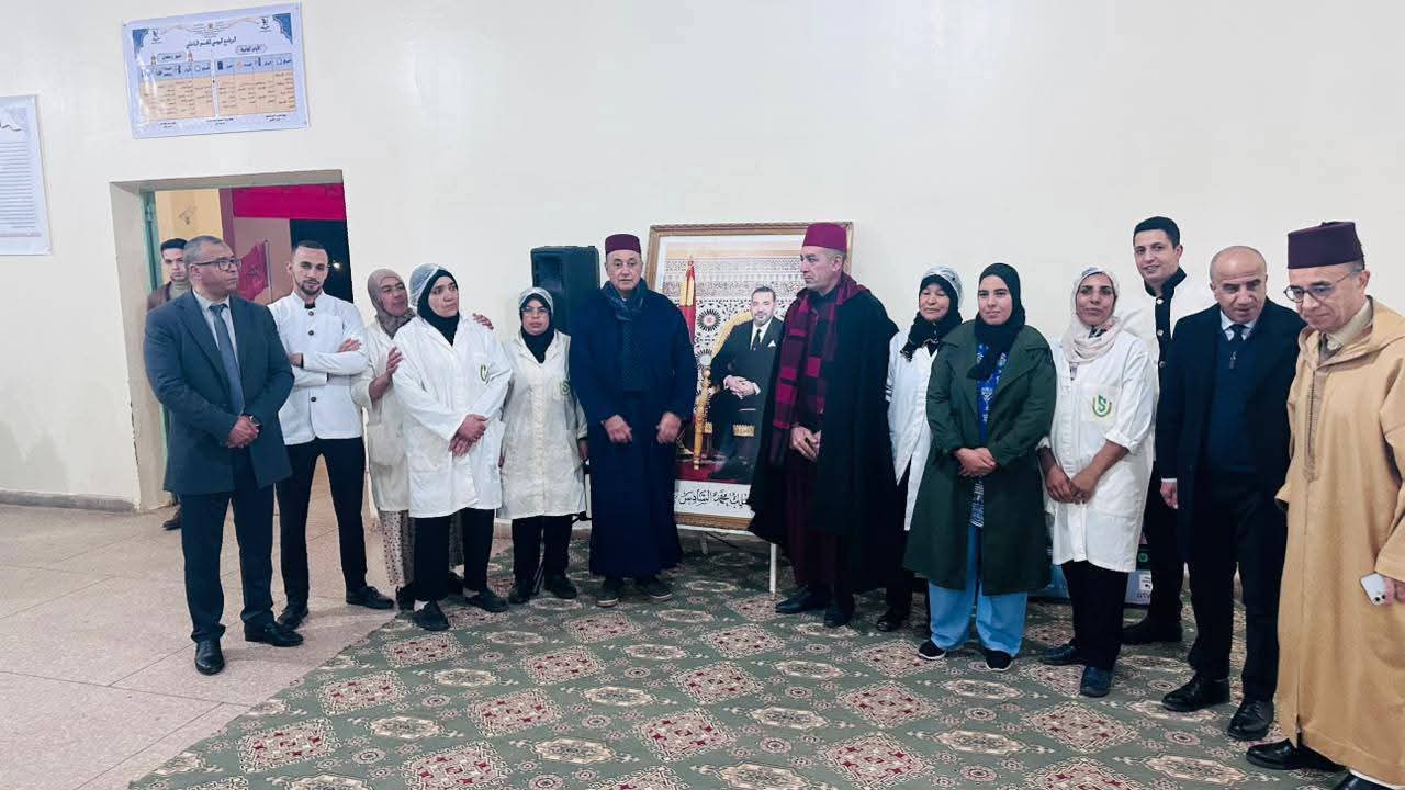 FB_IMG_1772837681053-1 بقلعة السراغنة.. عامل الإقليم ومدير أكاديمية مراكش-آسفي يشاركان تلاميذ داخلية ثانوية العامرية إفطاراً جماعياً